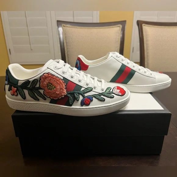 New Gucci Ace Embroidered Floral Sneaker Shoes Size 38.5 / US 8.5 - Picture 3 of 16